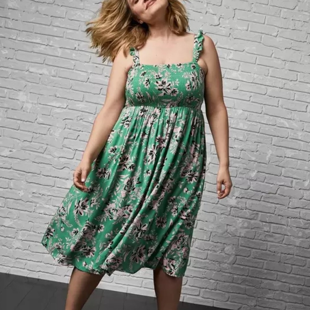 Torrid Floral Green Midi Challis Smocked Tiered Dress Size 2